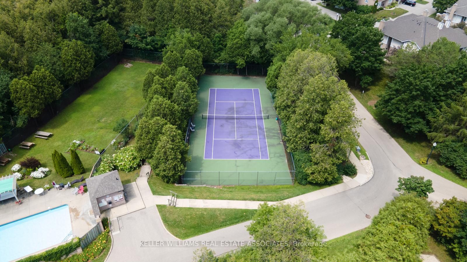 104 Woodlawn Road E, #4