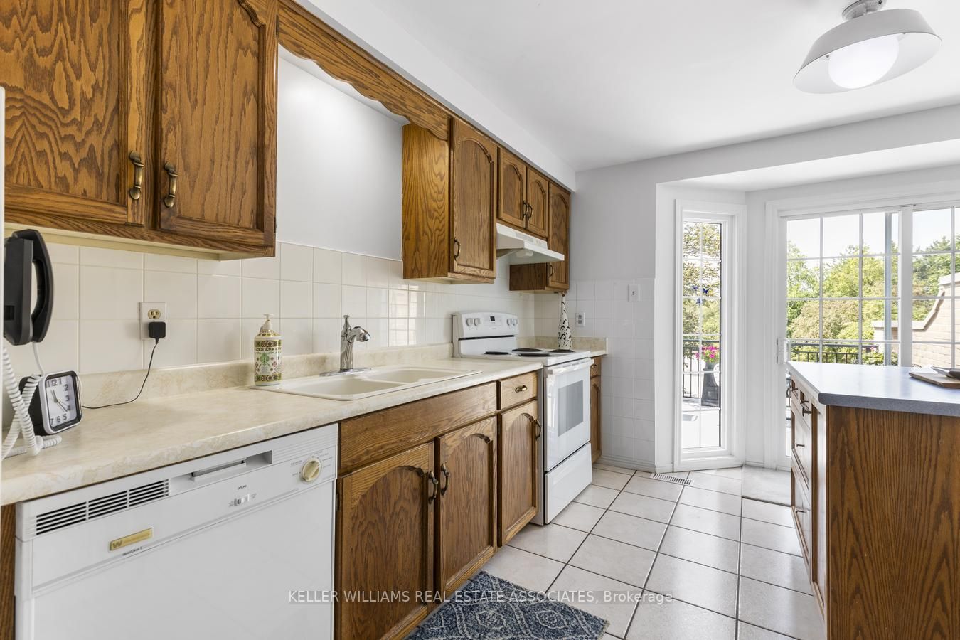 104 Woodlawn Road E, #4