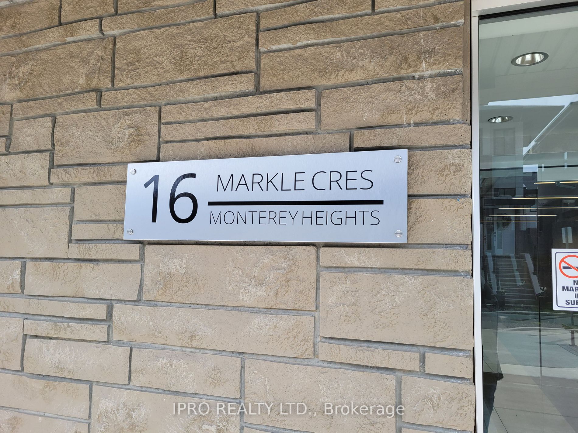 16 Markle Cres, #301