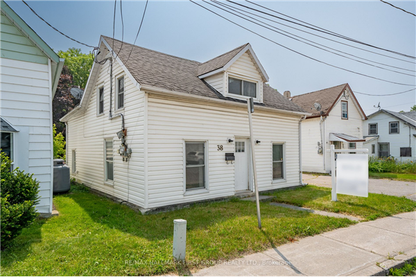 38 Stanley St, Quinte West