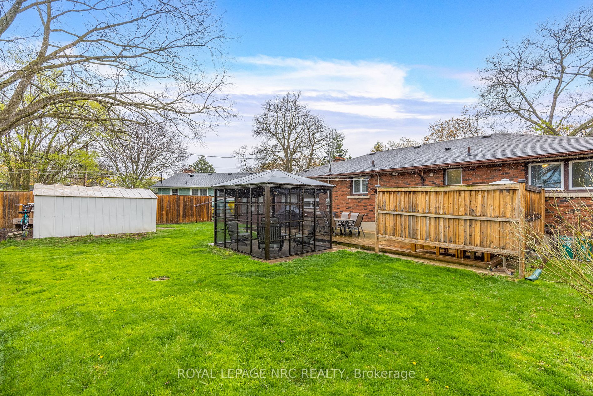 5 Northridge Ave