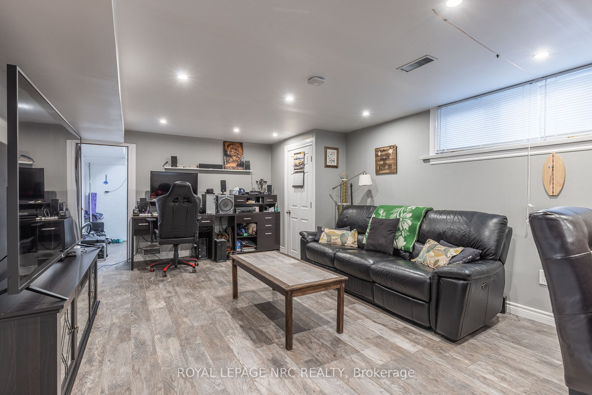 5 Northridge Ave
