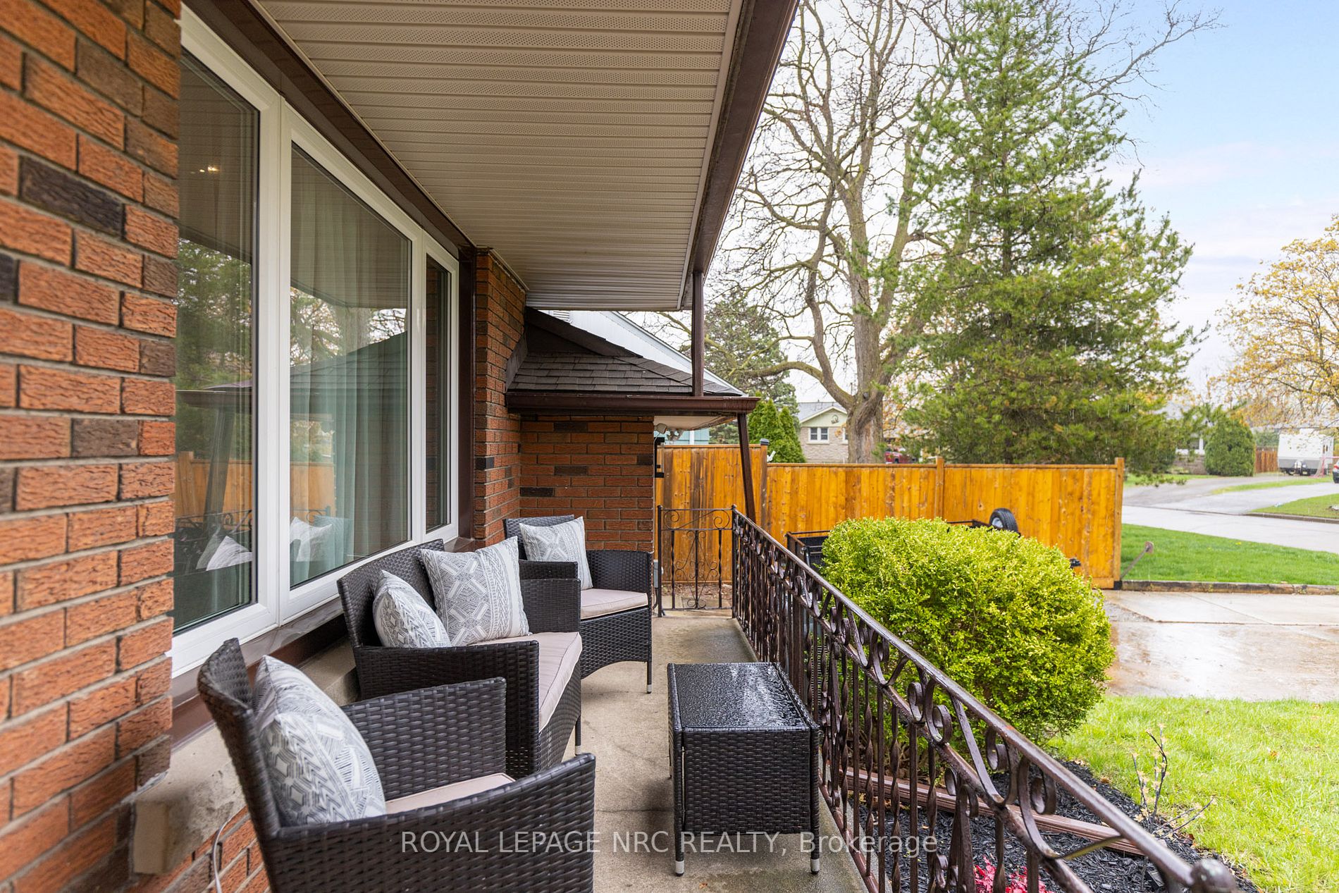 5 Northridge Ave