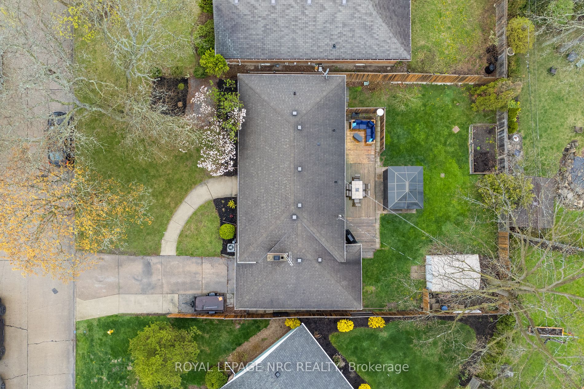 5 Northridge Ave