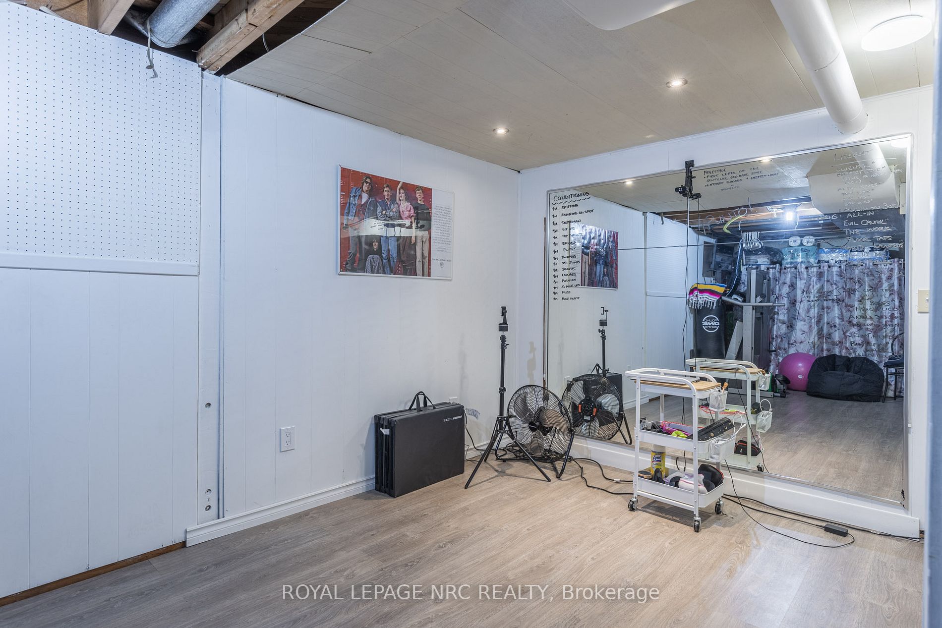 5 Northridge Ave
