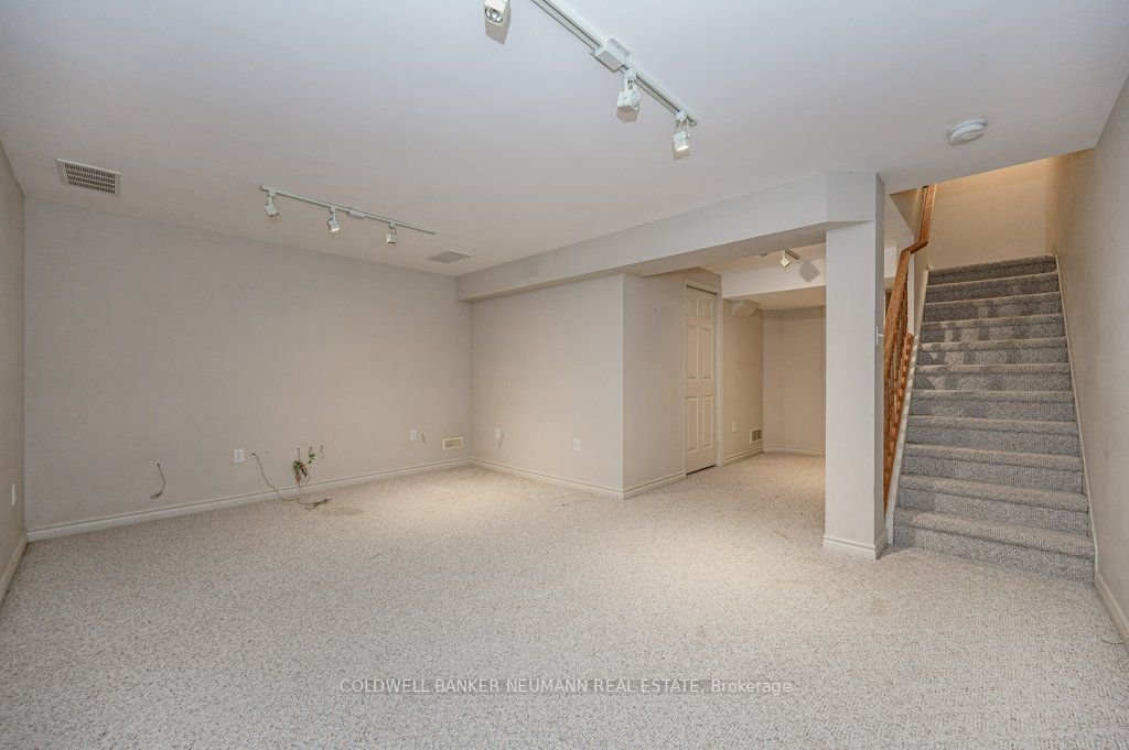 124 Gosling Gardens, #43