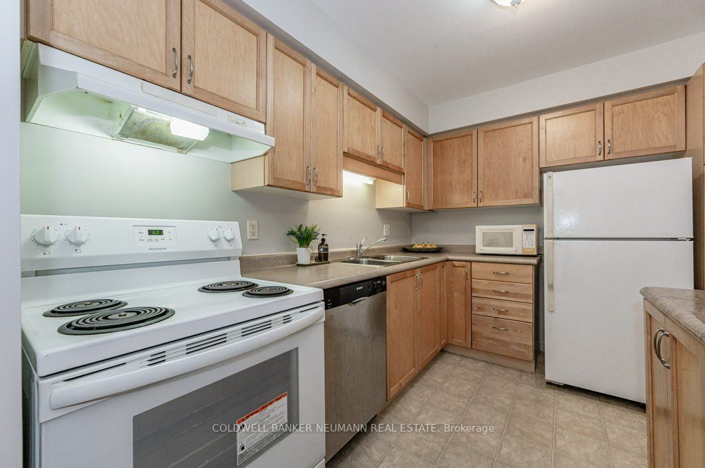 124 Gosling Gardens, #43