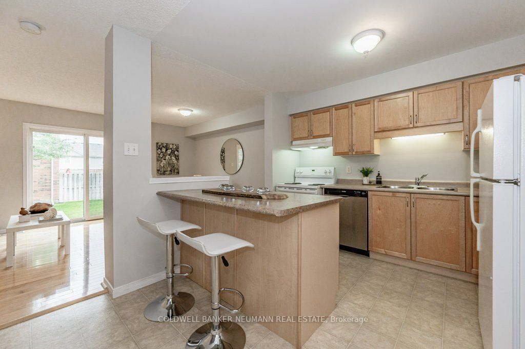 124 Gosling Gardens, #43