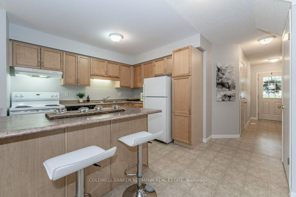 124 Gosling Gardens, #43