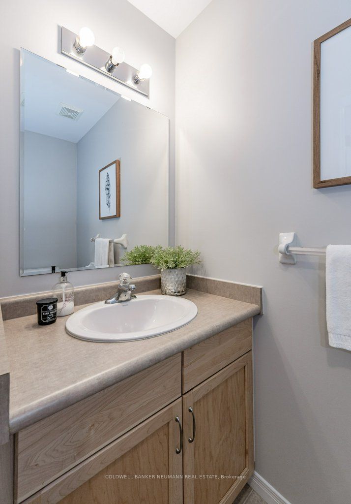 124 Gosling Gardens, #43