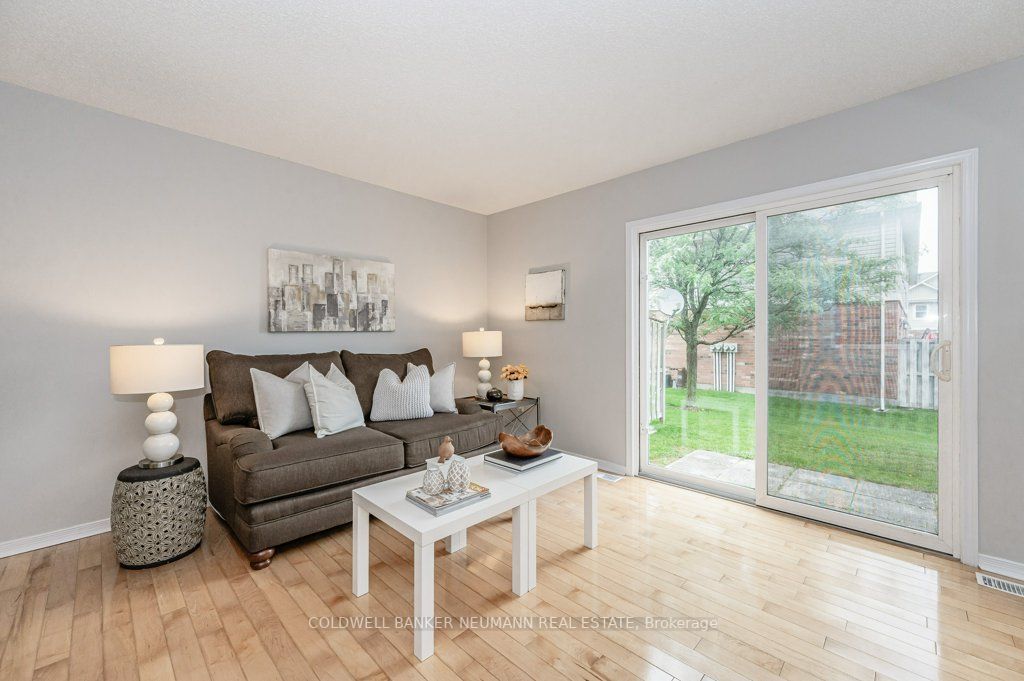 124 Gosling Gardens, #43