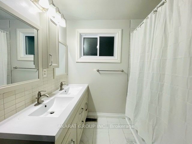 25 Pembroke Street N