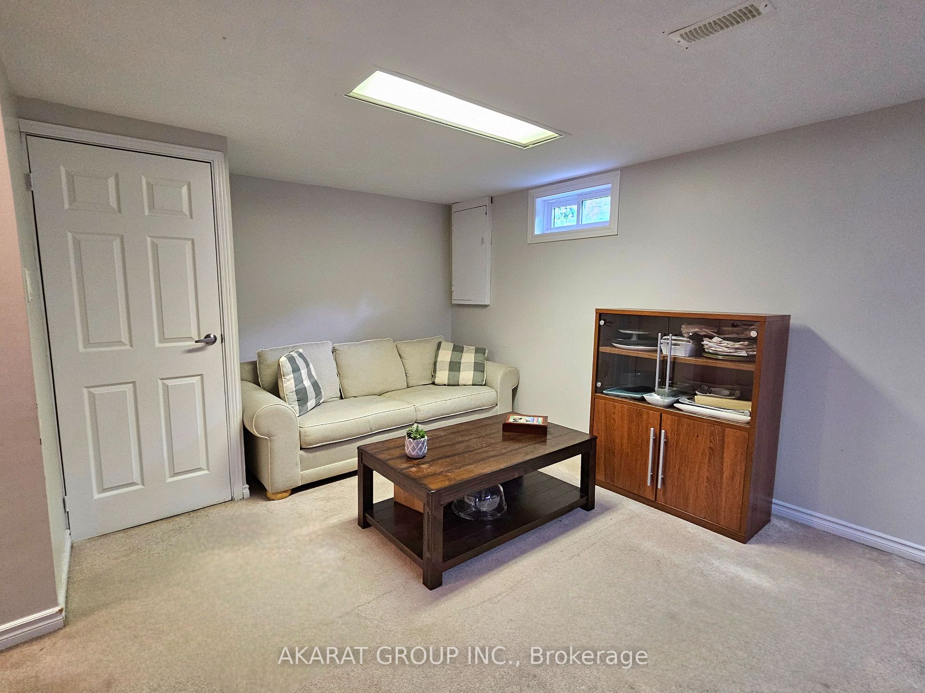 25 Pembroke Street N