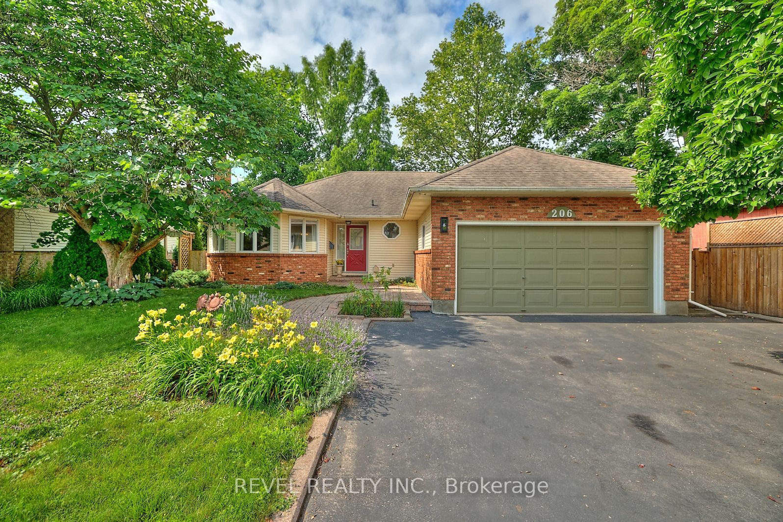 206 Central Ave