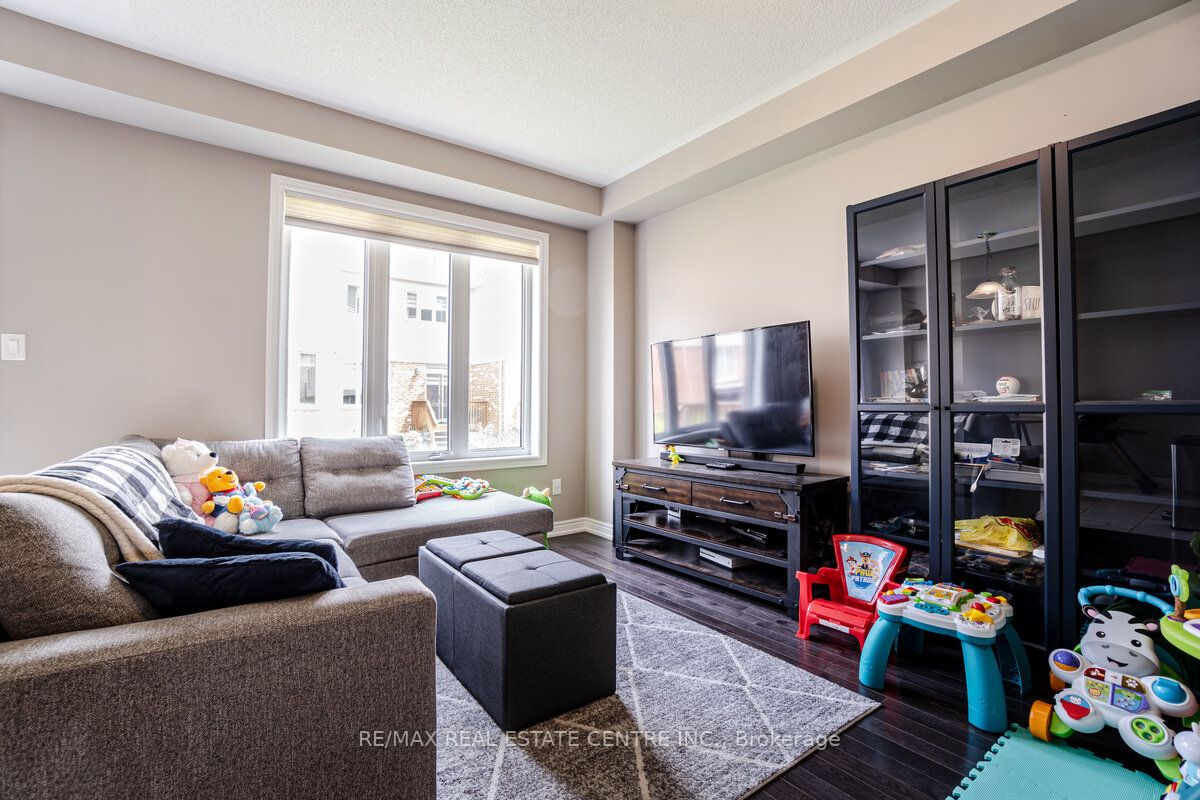 128 Mutrie Boulevard