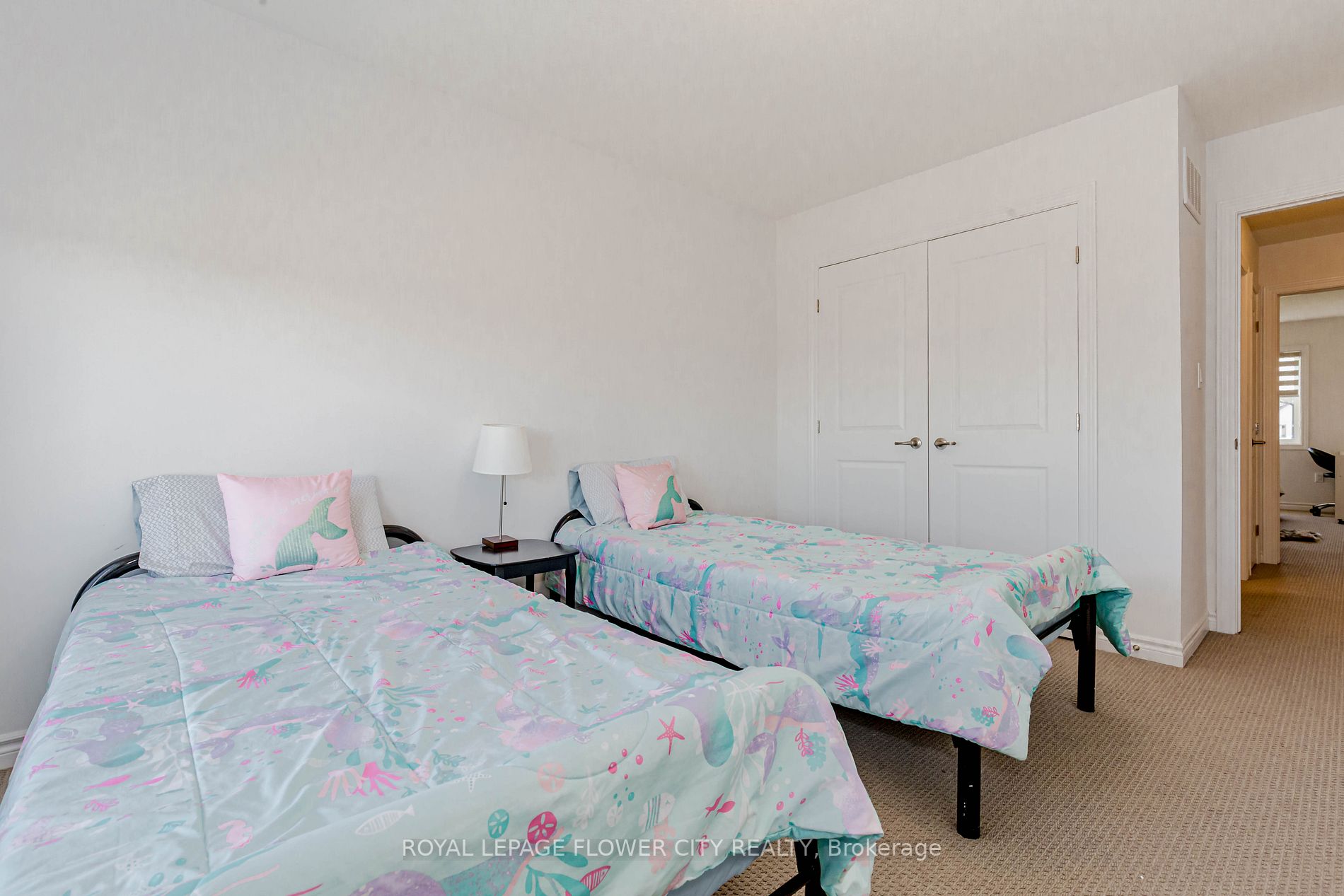 453 Blackburn Dr