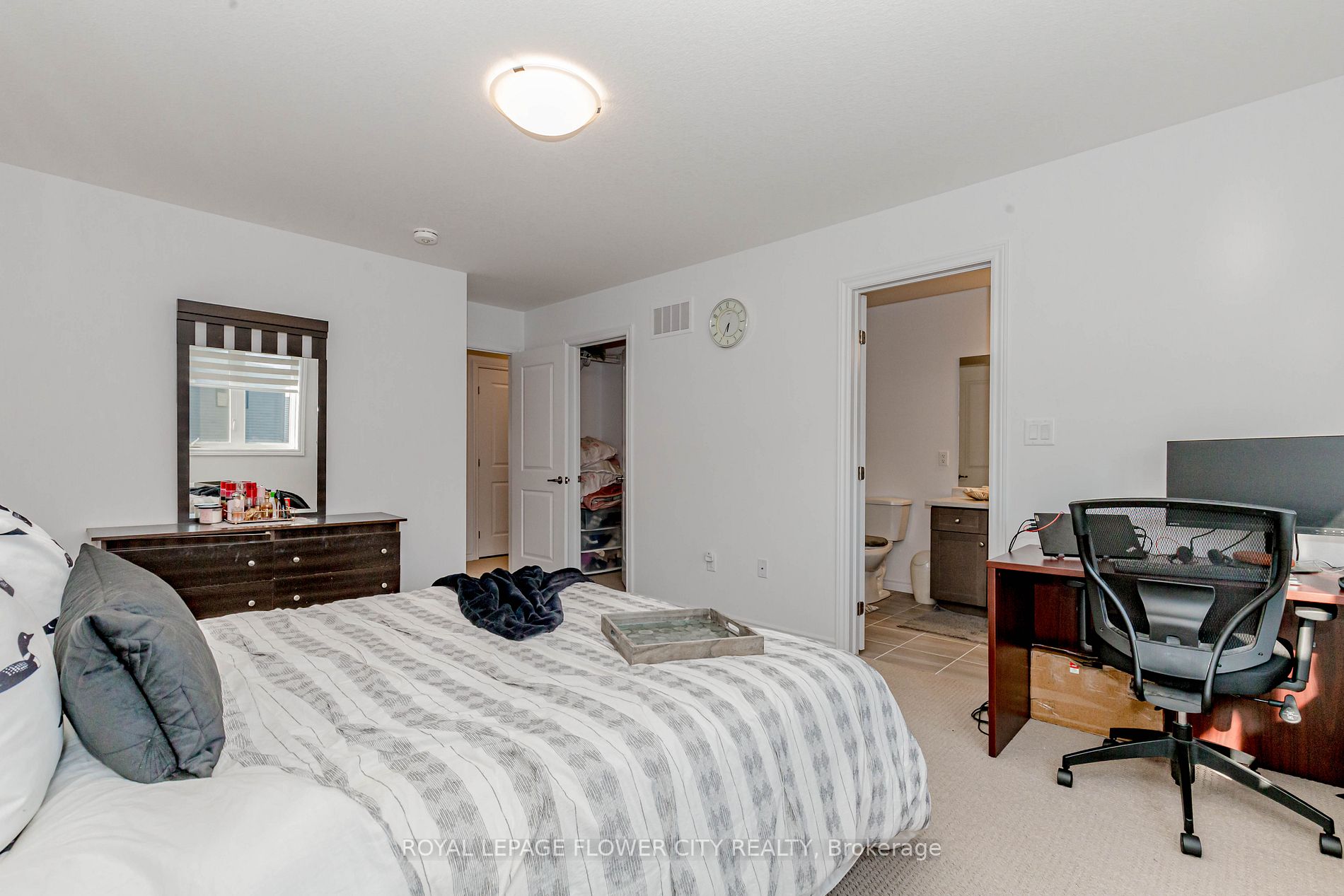 453 Blackburn Dr