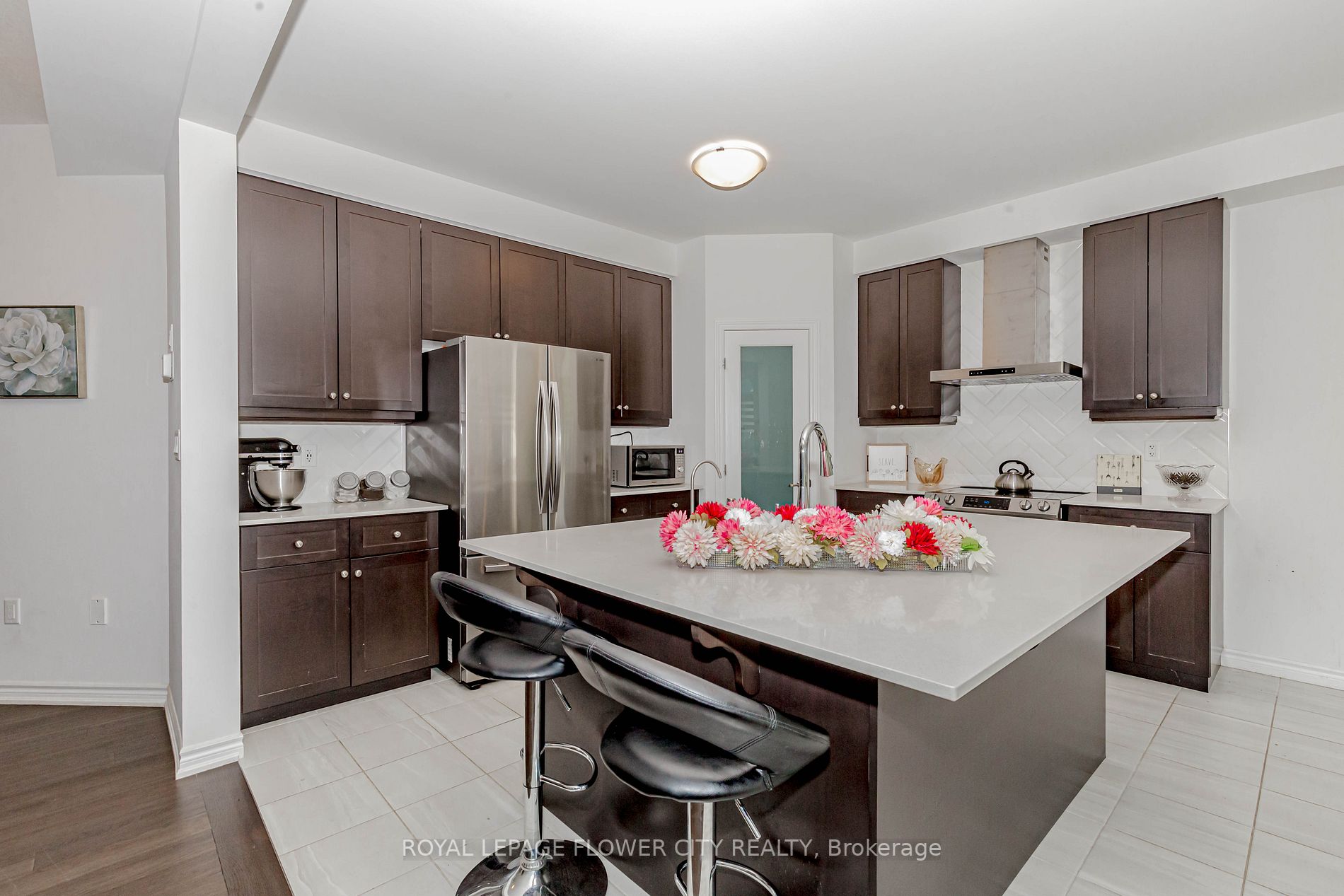 453 Blackburn Dr