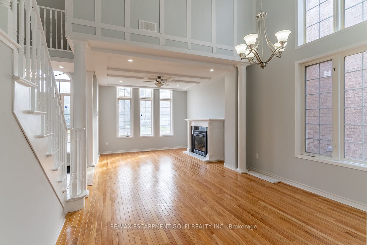 183 Valmont Crt