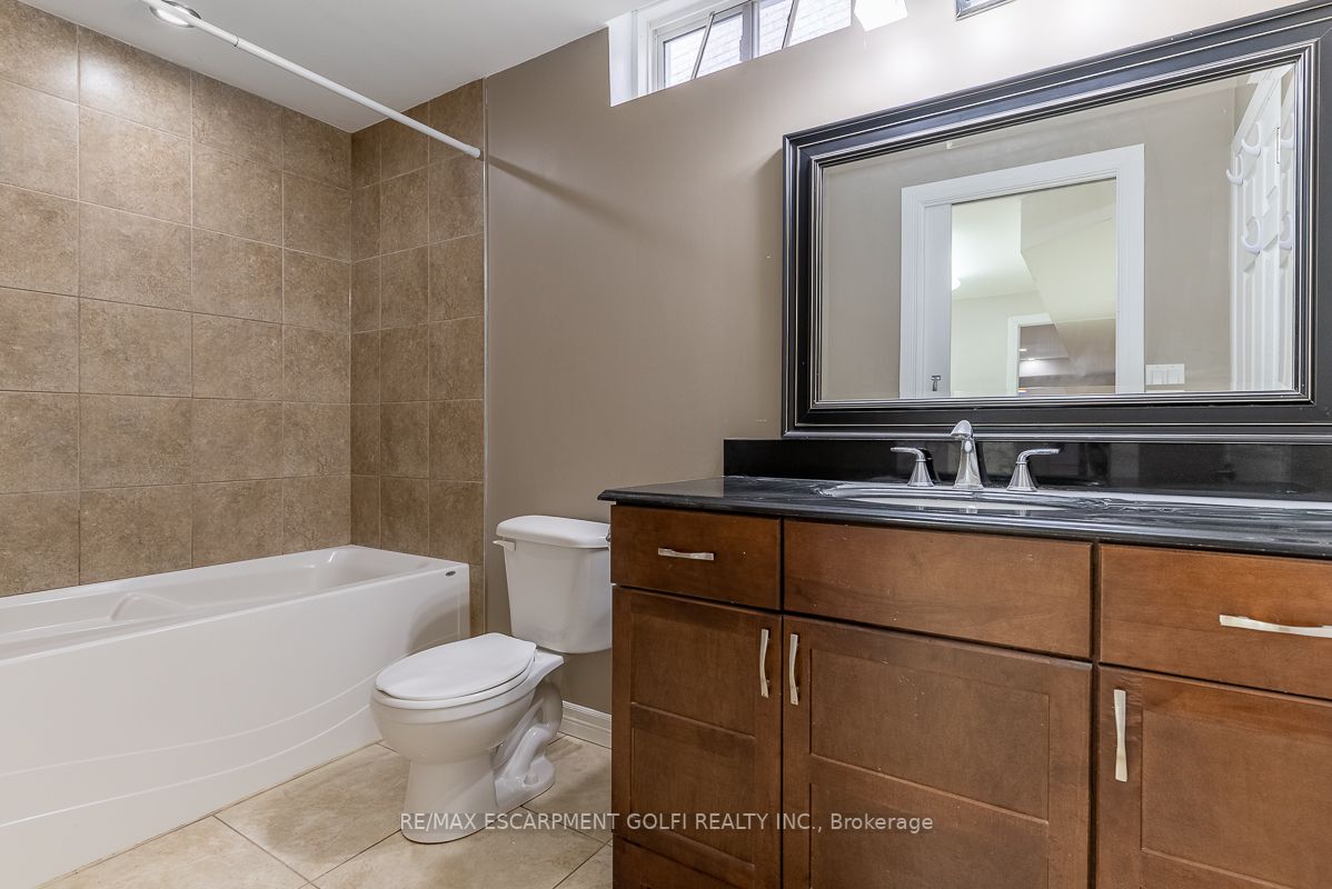183 Valmont Crt