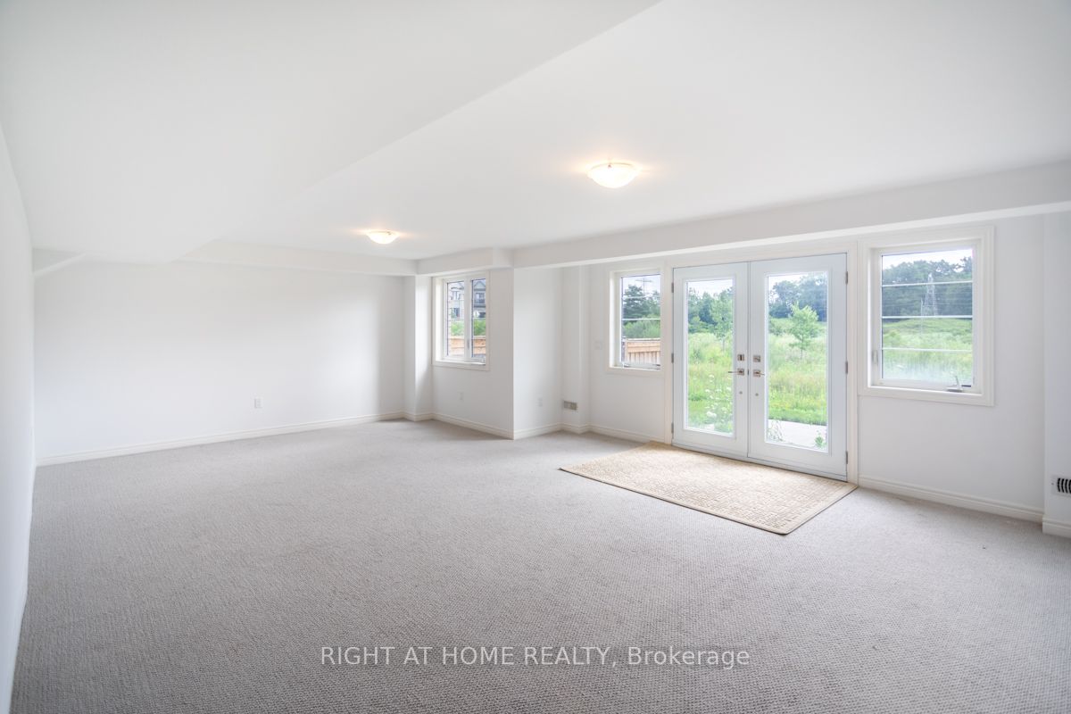 19 Robarts Drive