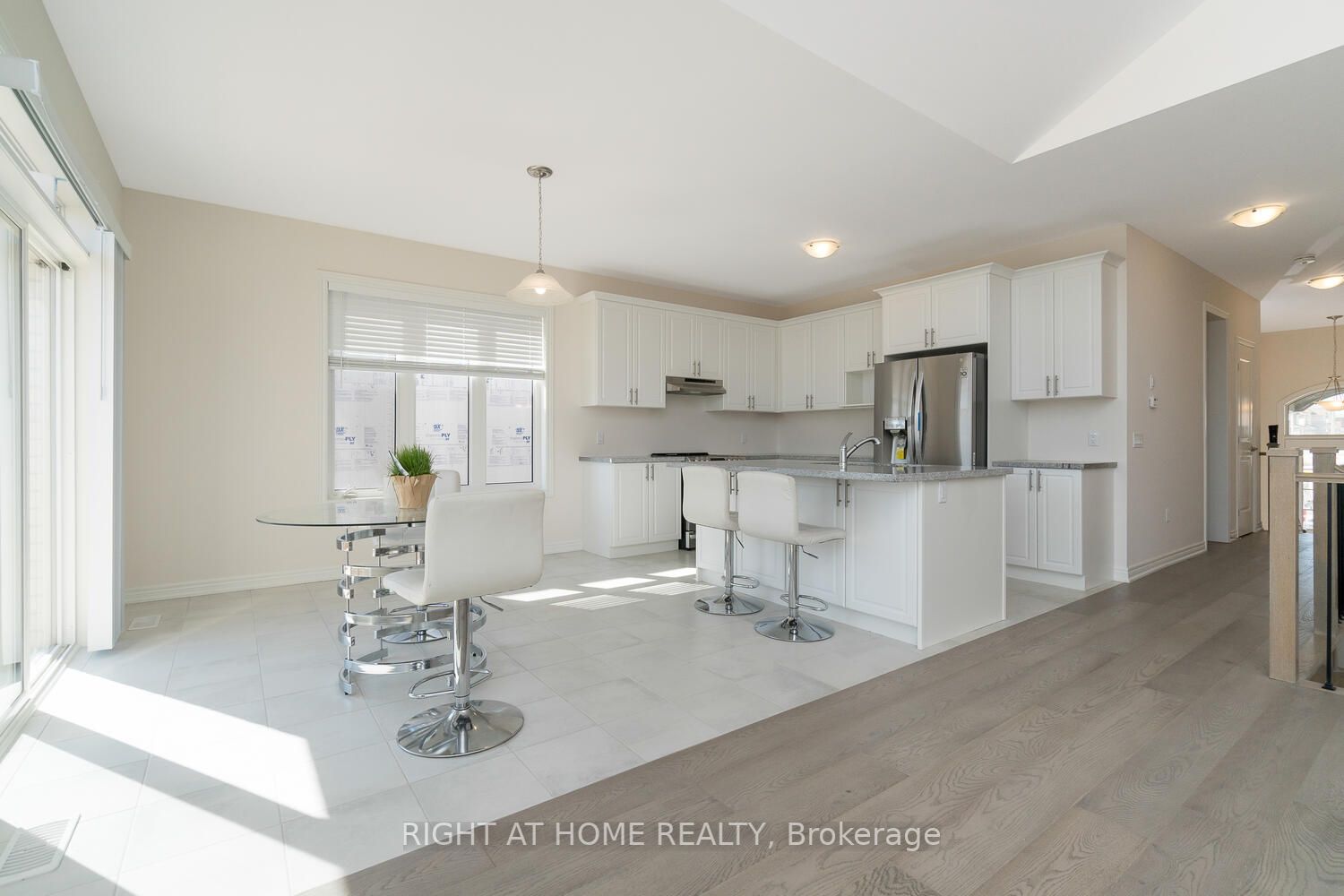 19 Robarts Drive
