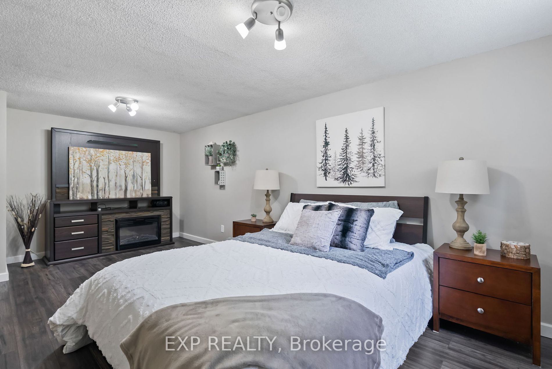 203 Bullis Rd