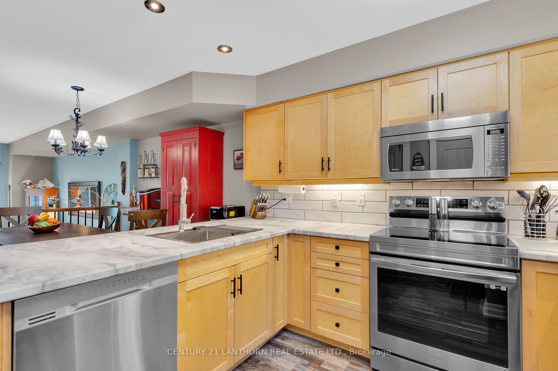 1579 Anstruther Lake Road #18