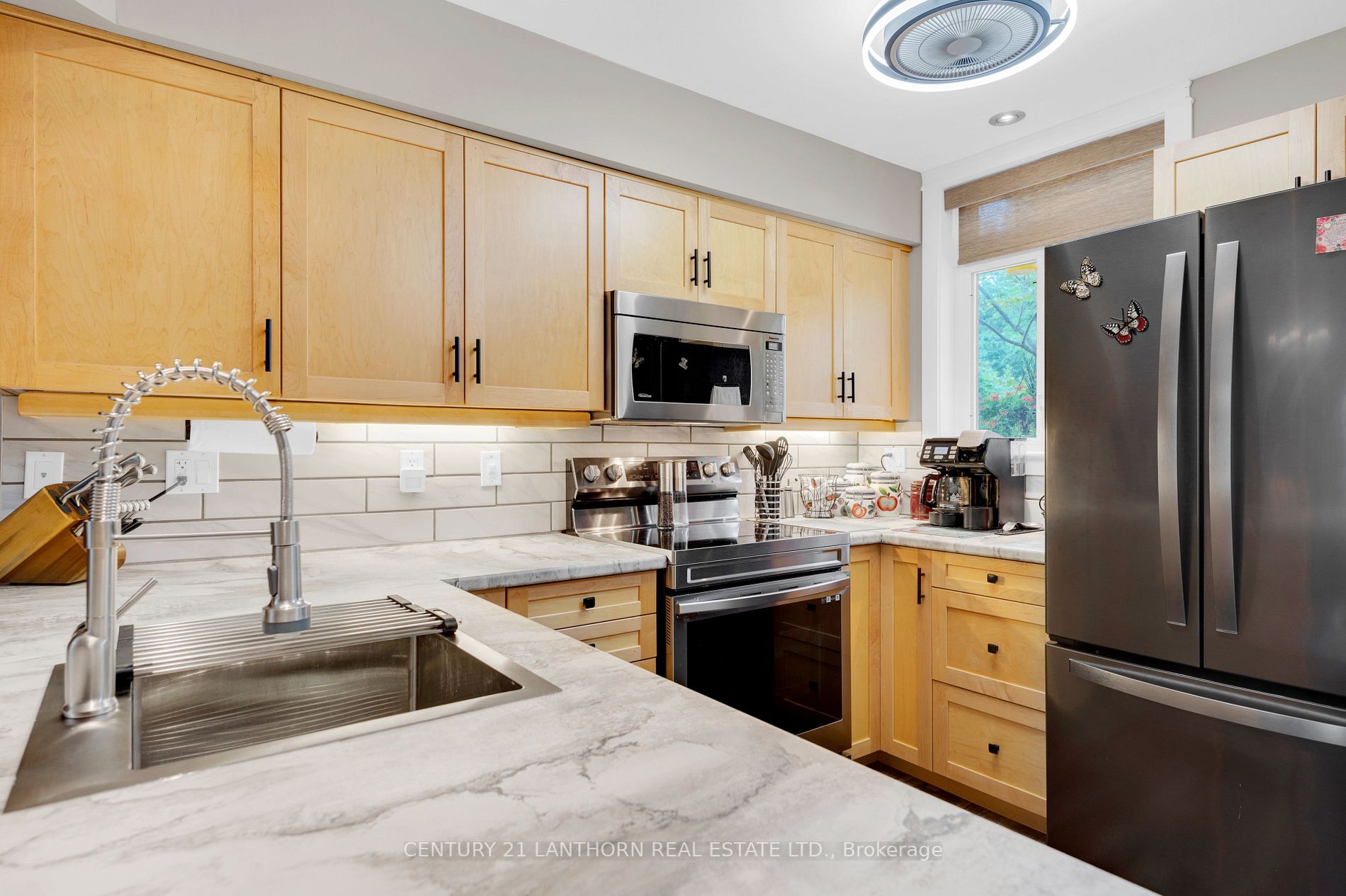 1579 Anstruther Lake Road #18