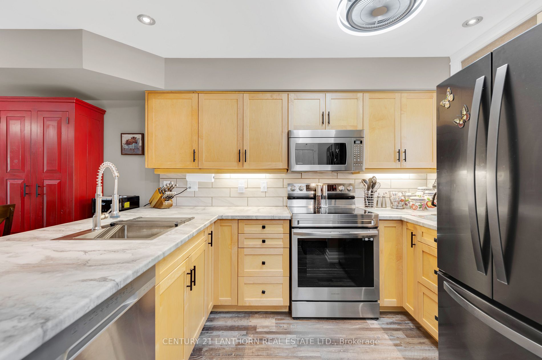1579 Anstruther Lake Road #18