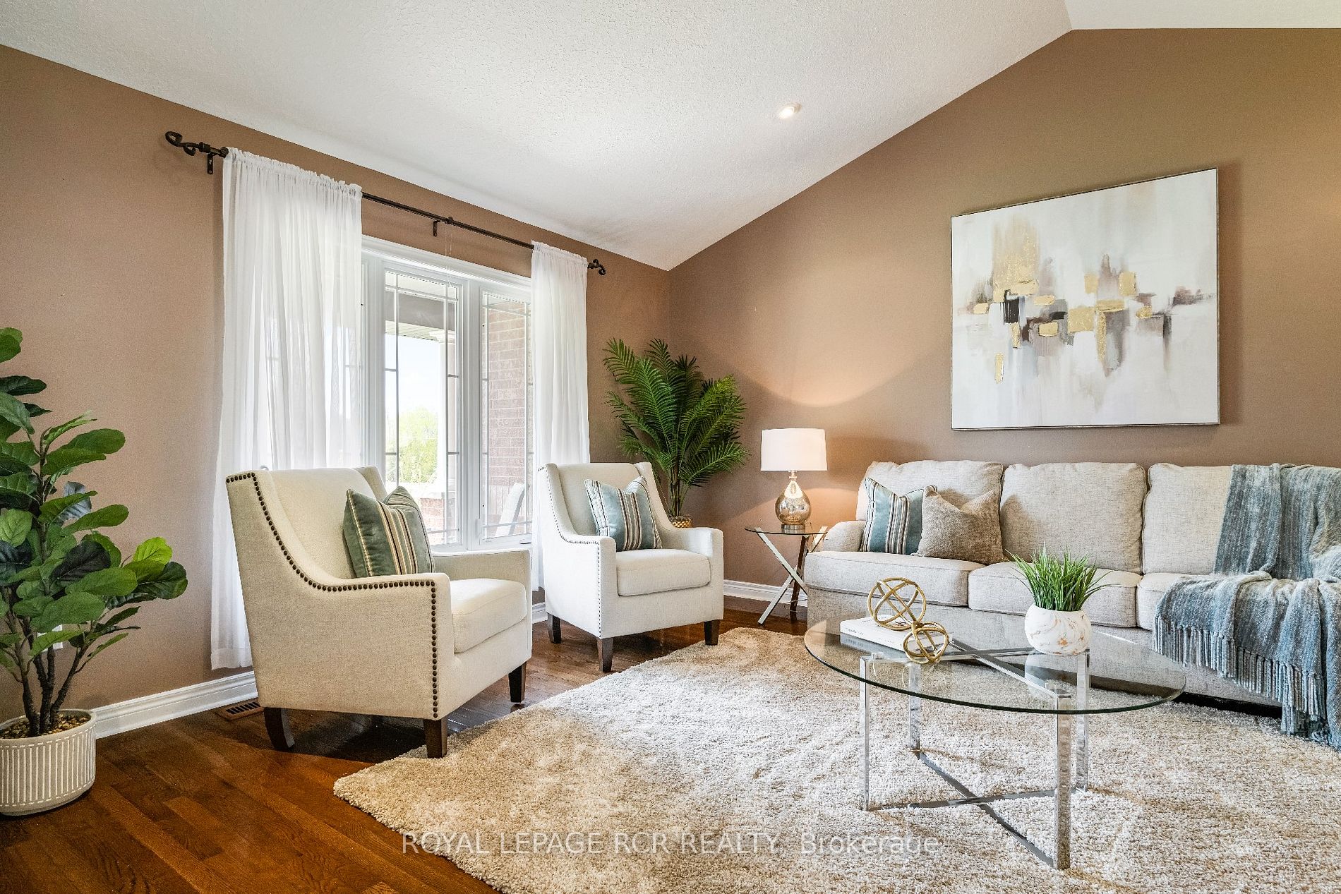 1 Devonleigh Drive