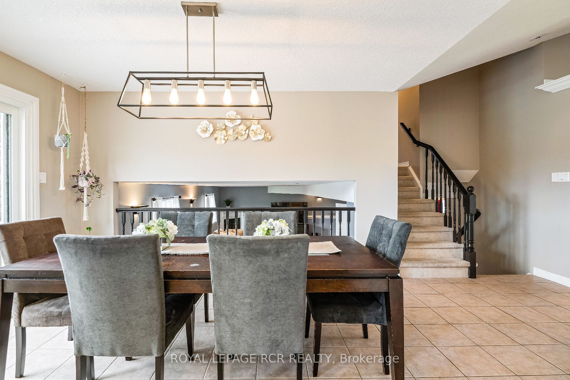 1 Devonleigh Drive