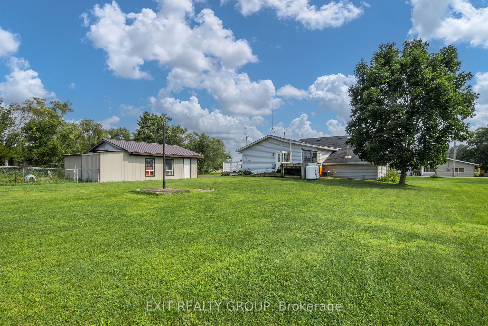 605 Westplain Rd