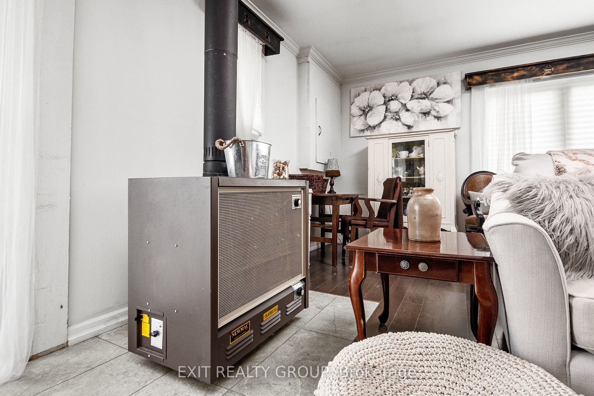 605 Westplain Rd