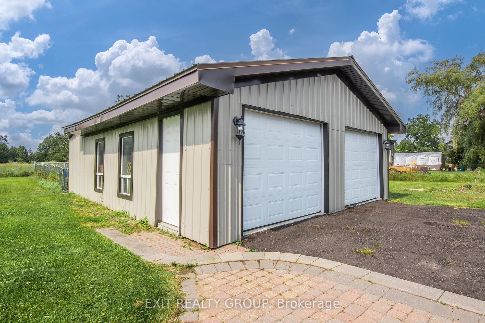 605 Westplain Rd
