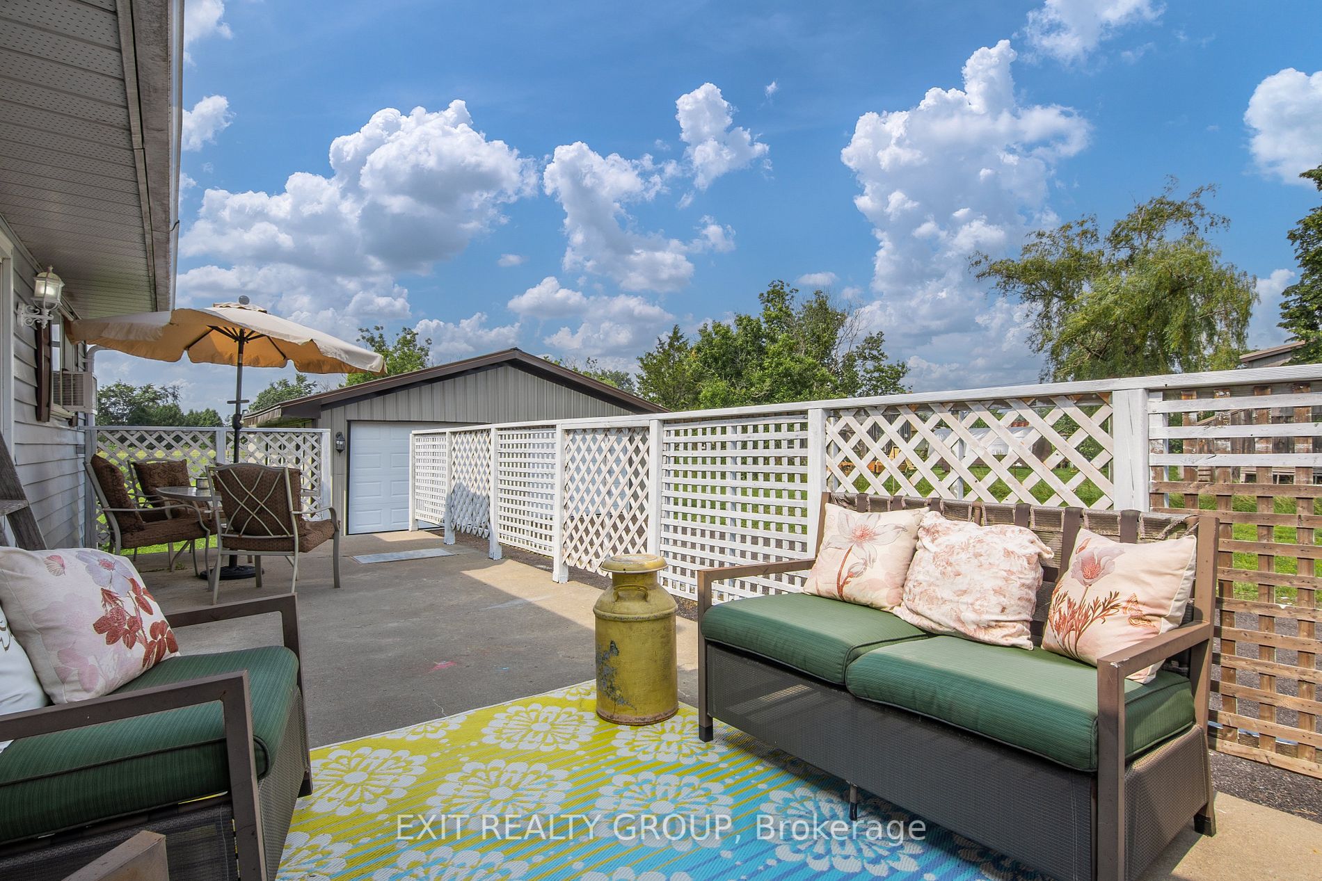 605 Westplain Rd