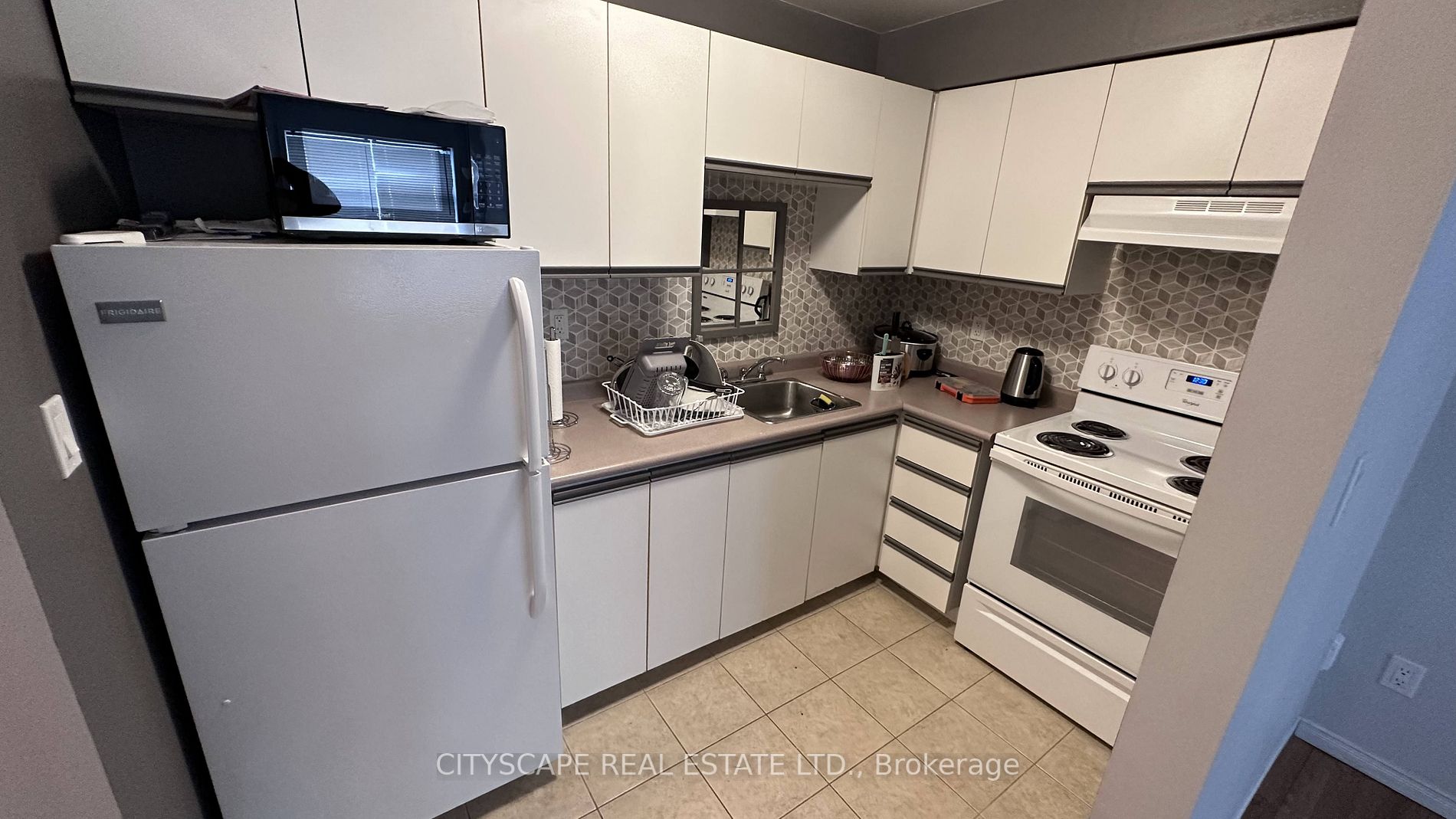 56 Hiawatha Rd, #27