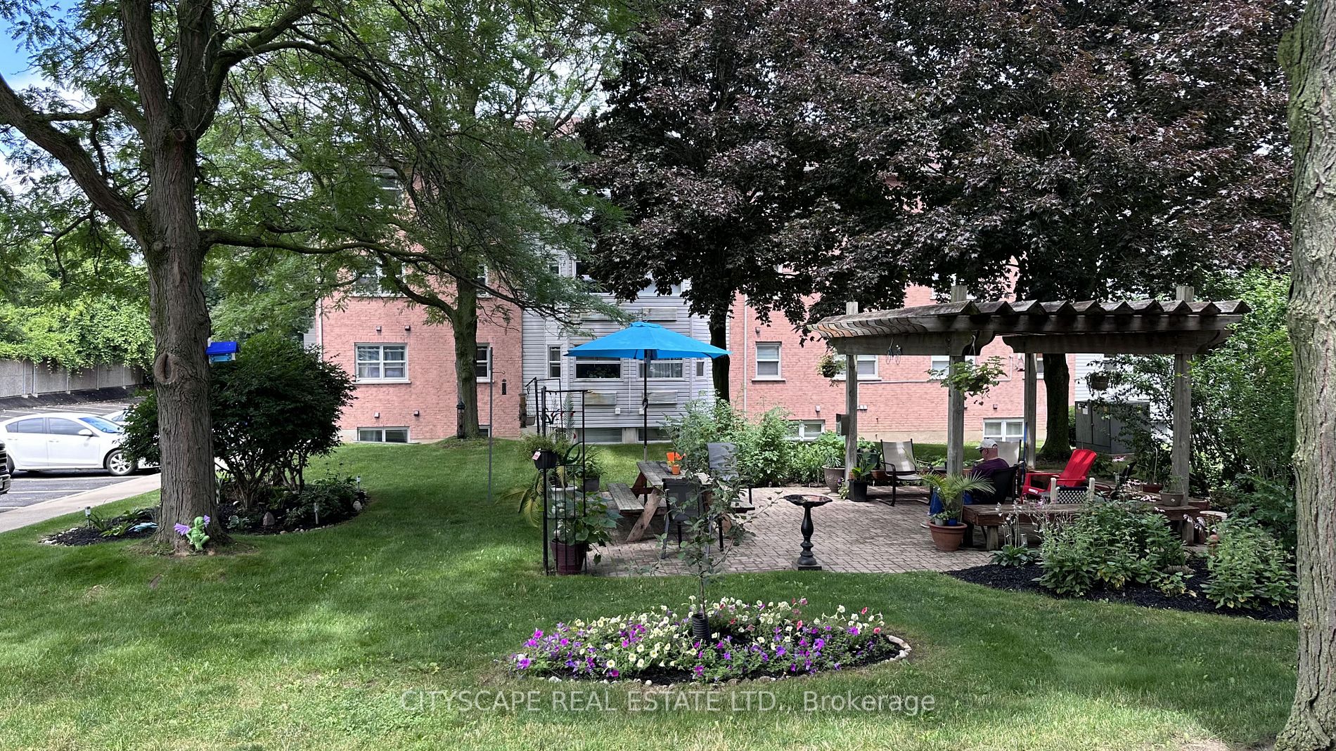 56 Hiawatha Rd, #27