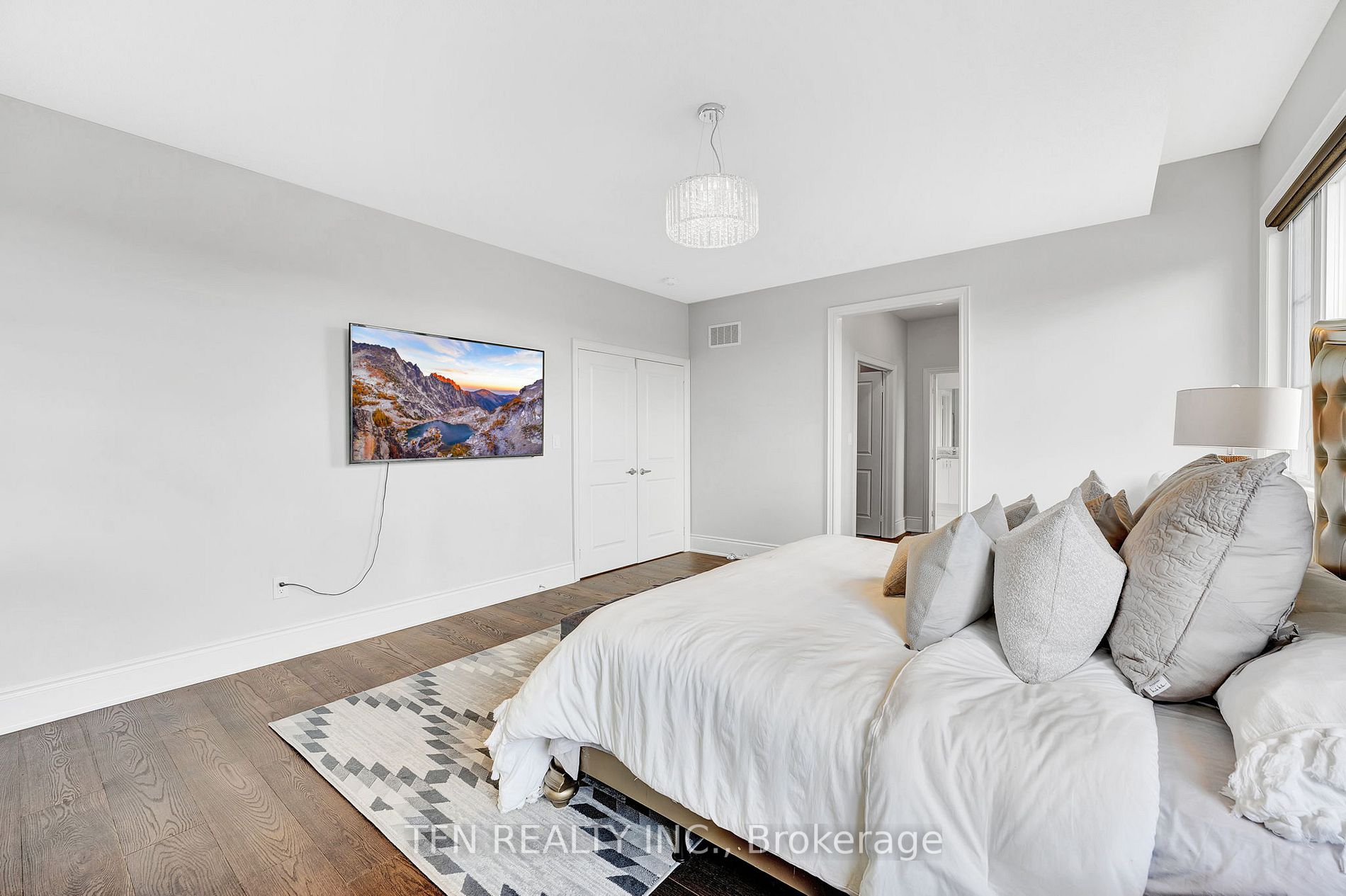 249 Agro St