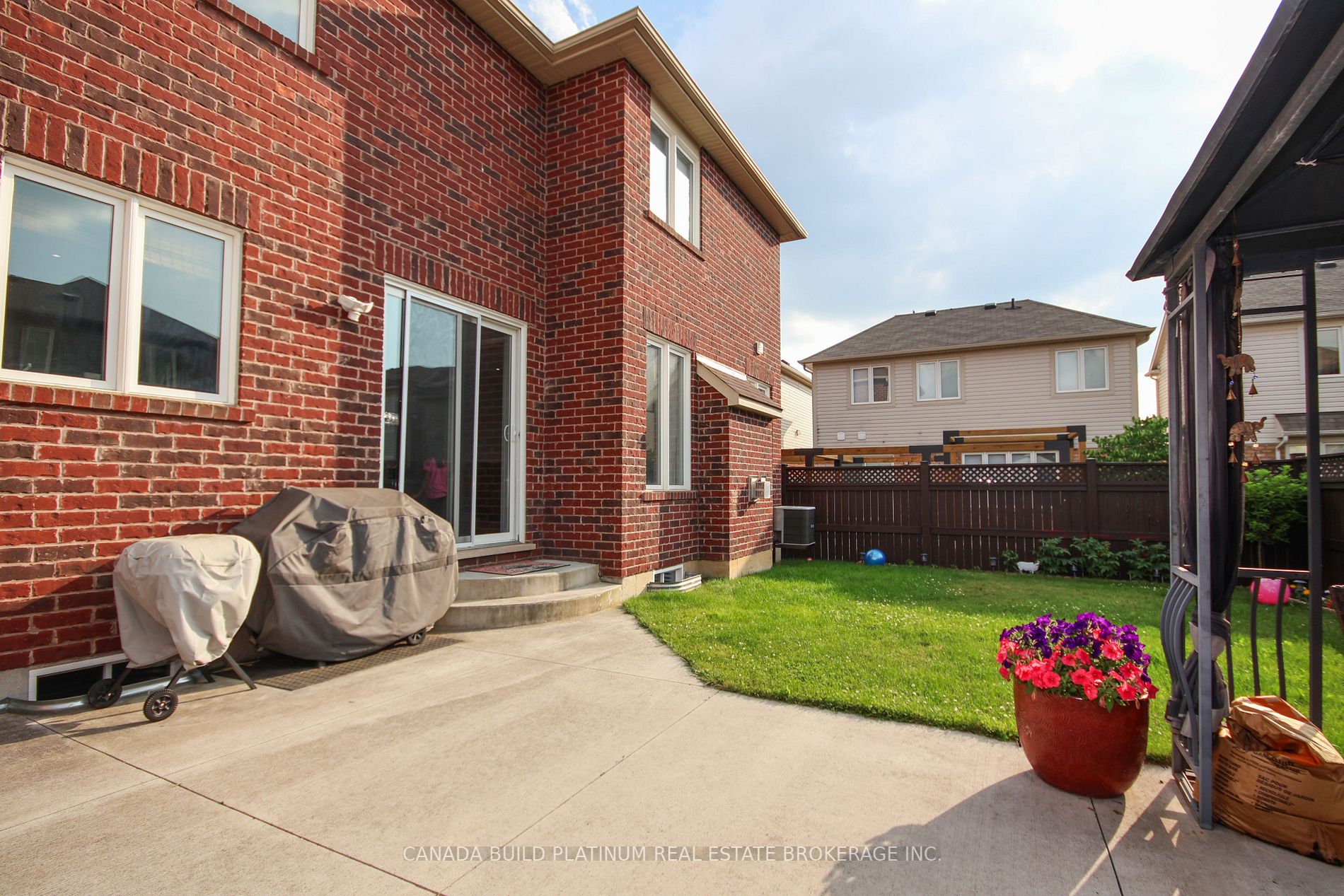 Listing X6703436 - Large Photo # 38