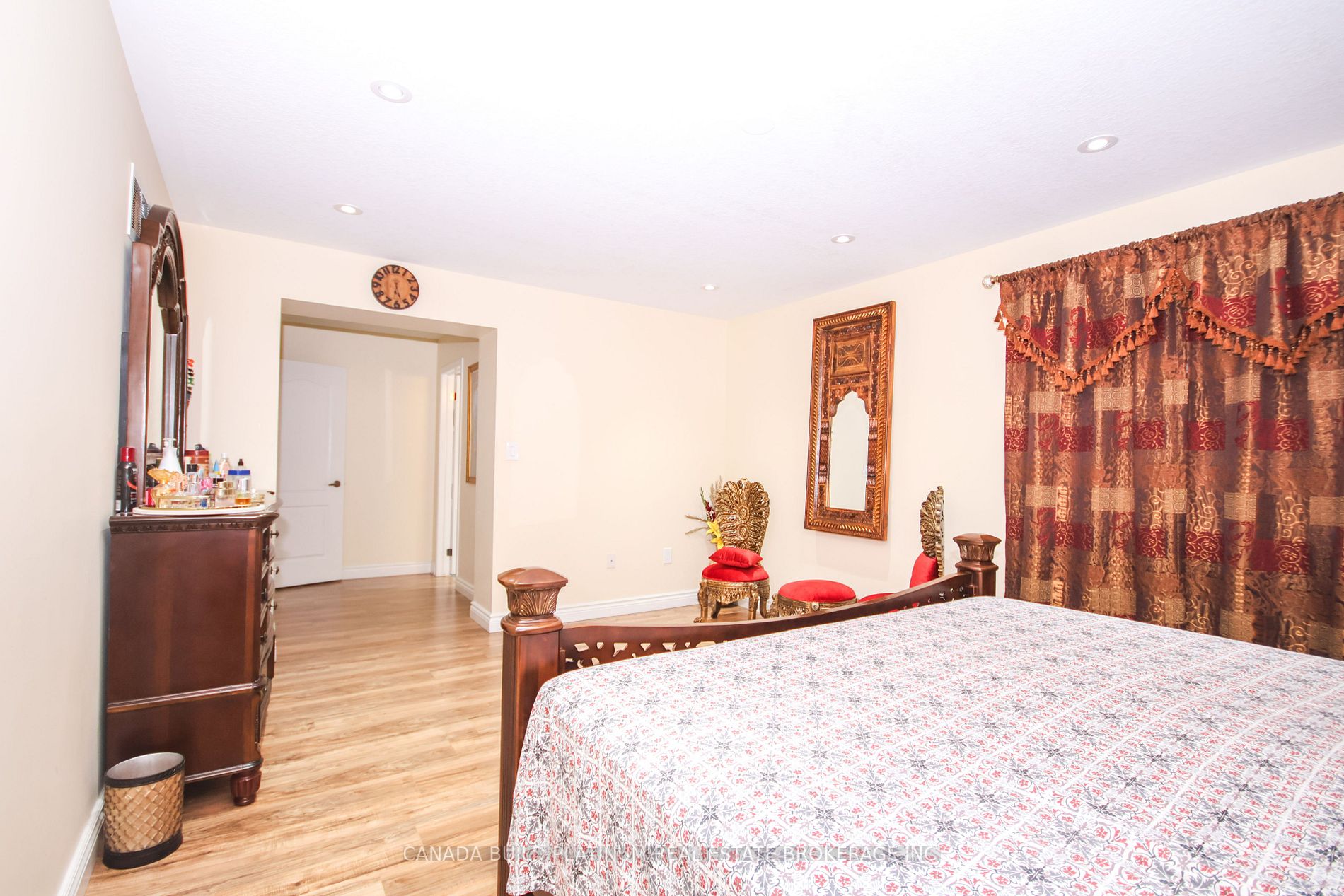 Listing X6703436 - Large Photo # 22
