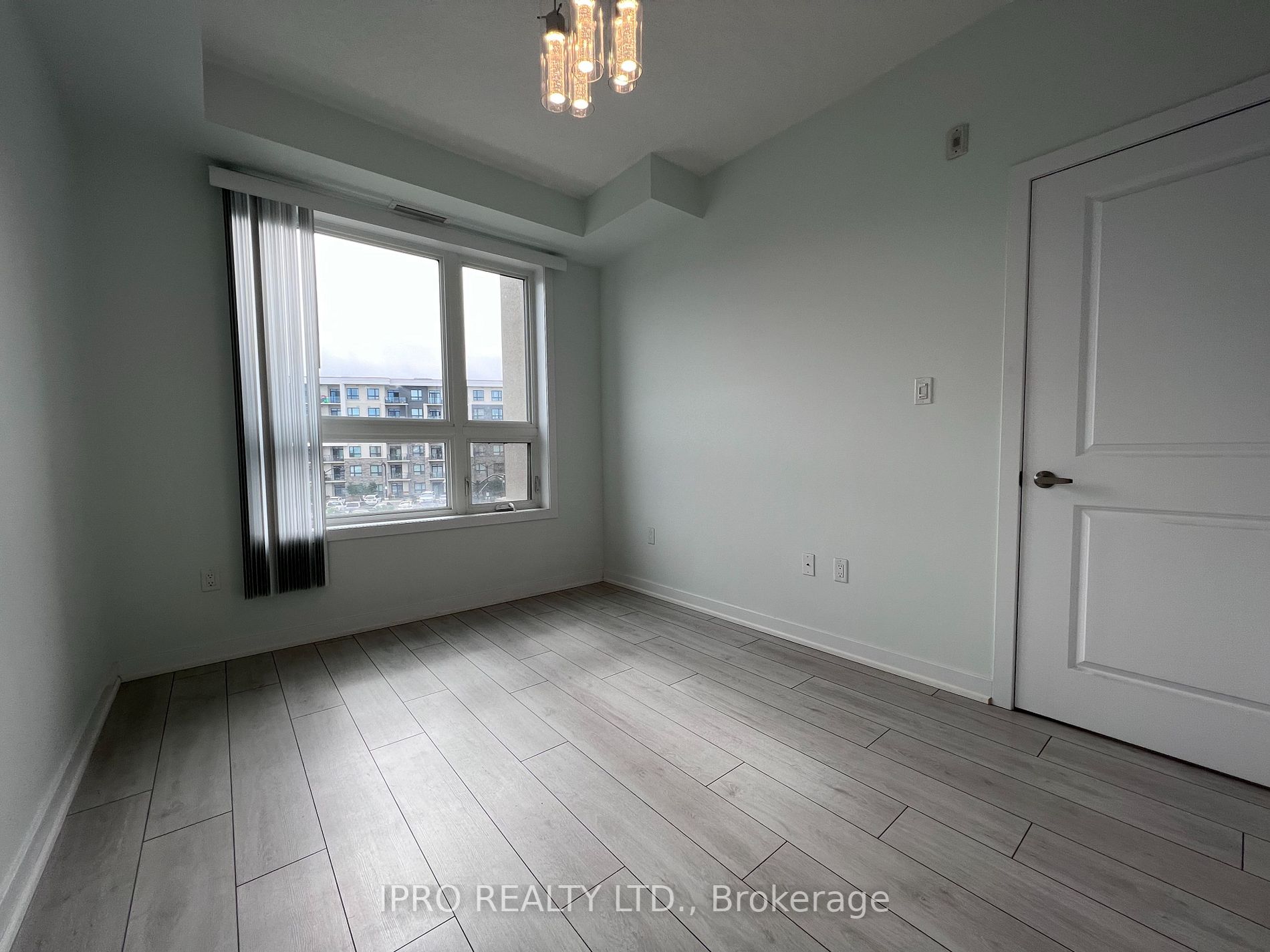 101 Shoreview Pl, #326