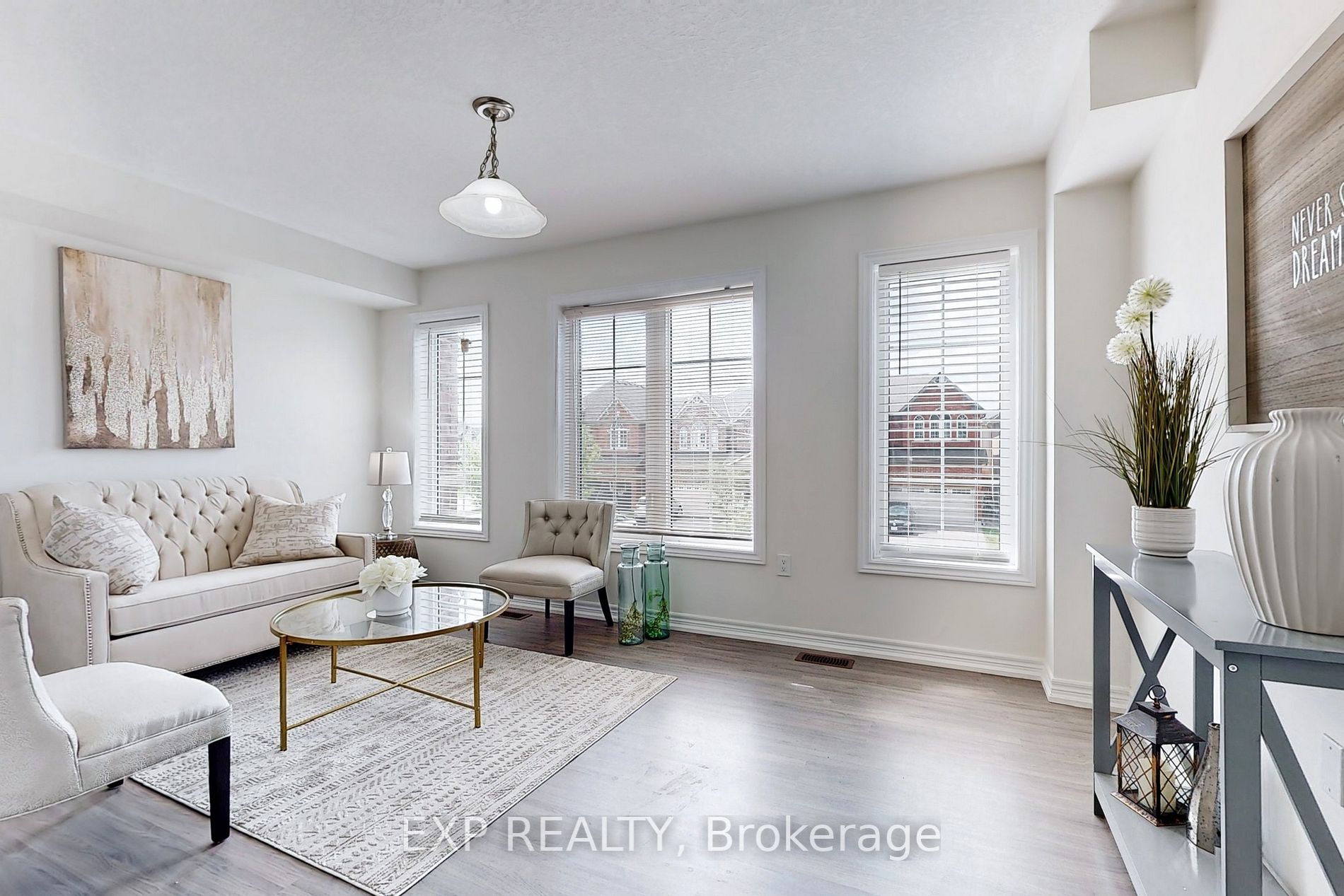 15 Duckworth Rd