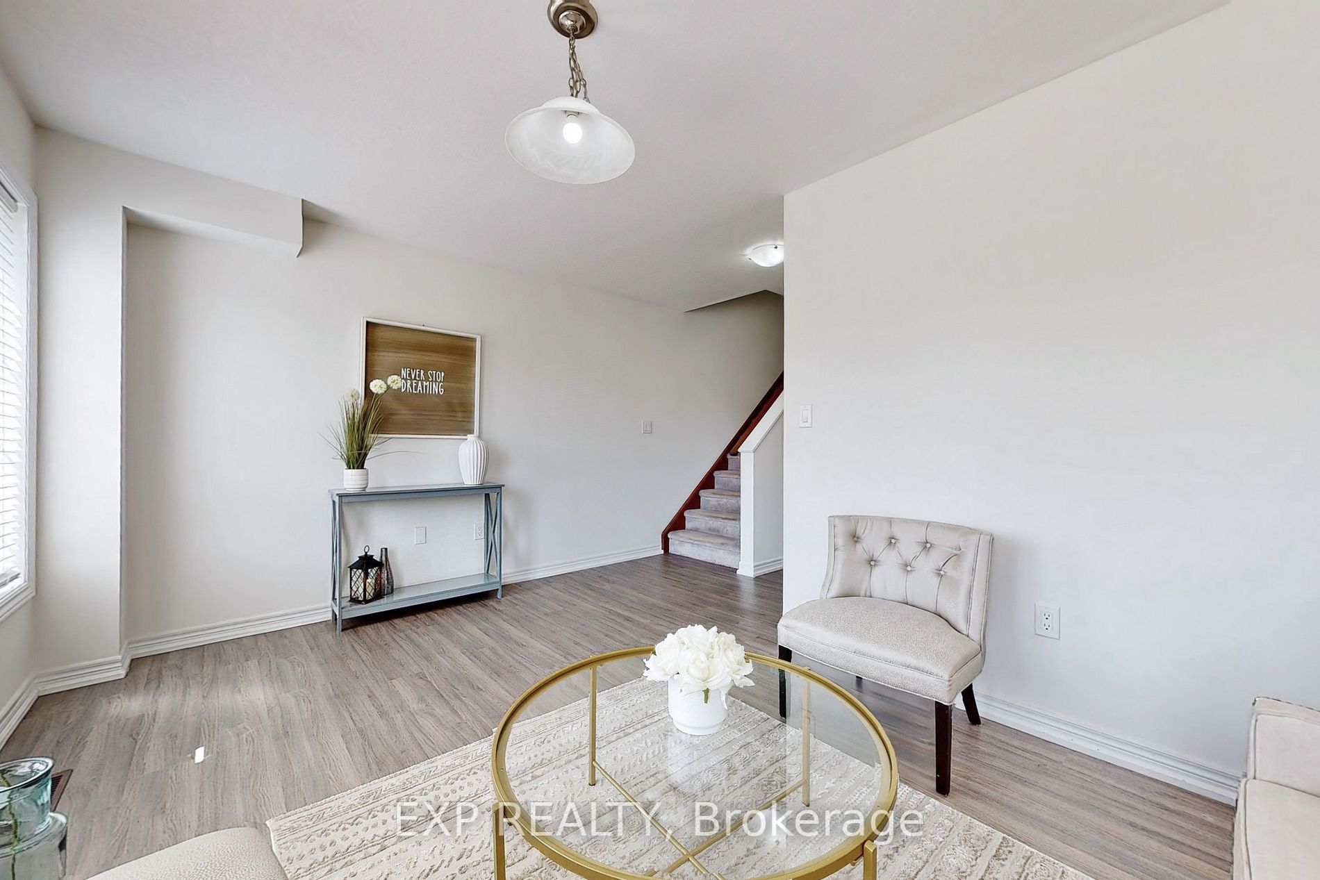 15 Duckworth Rd