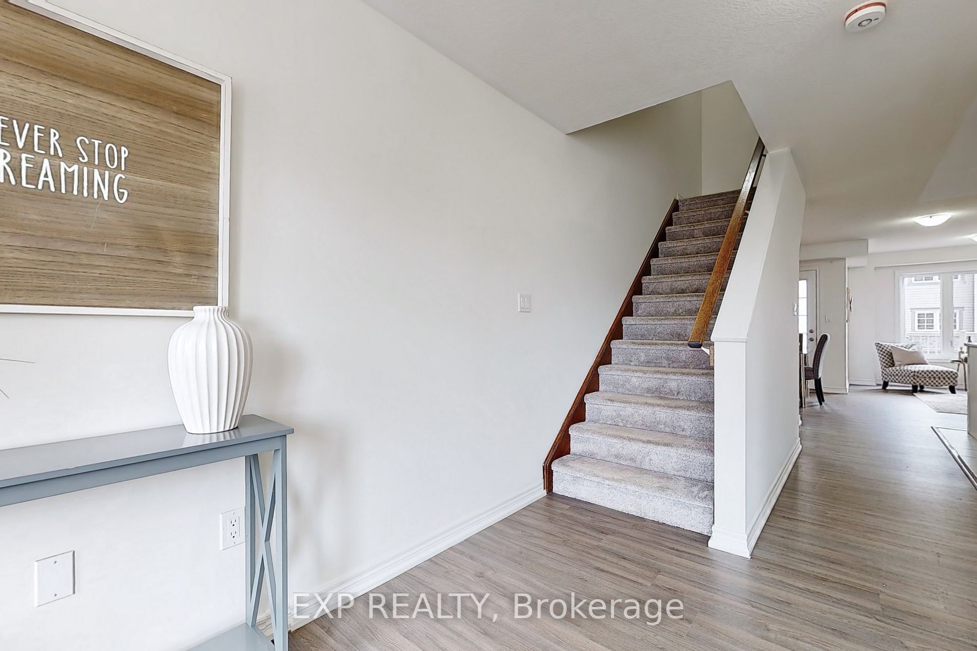 15 Duckworth Rd