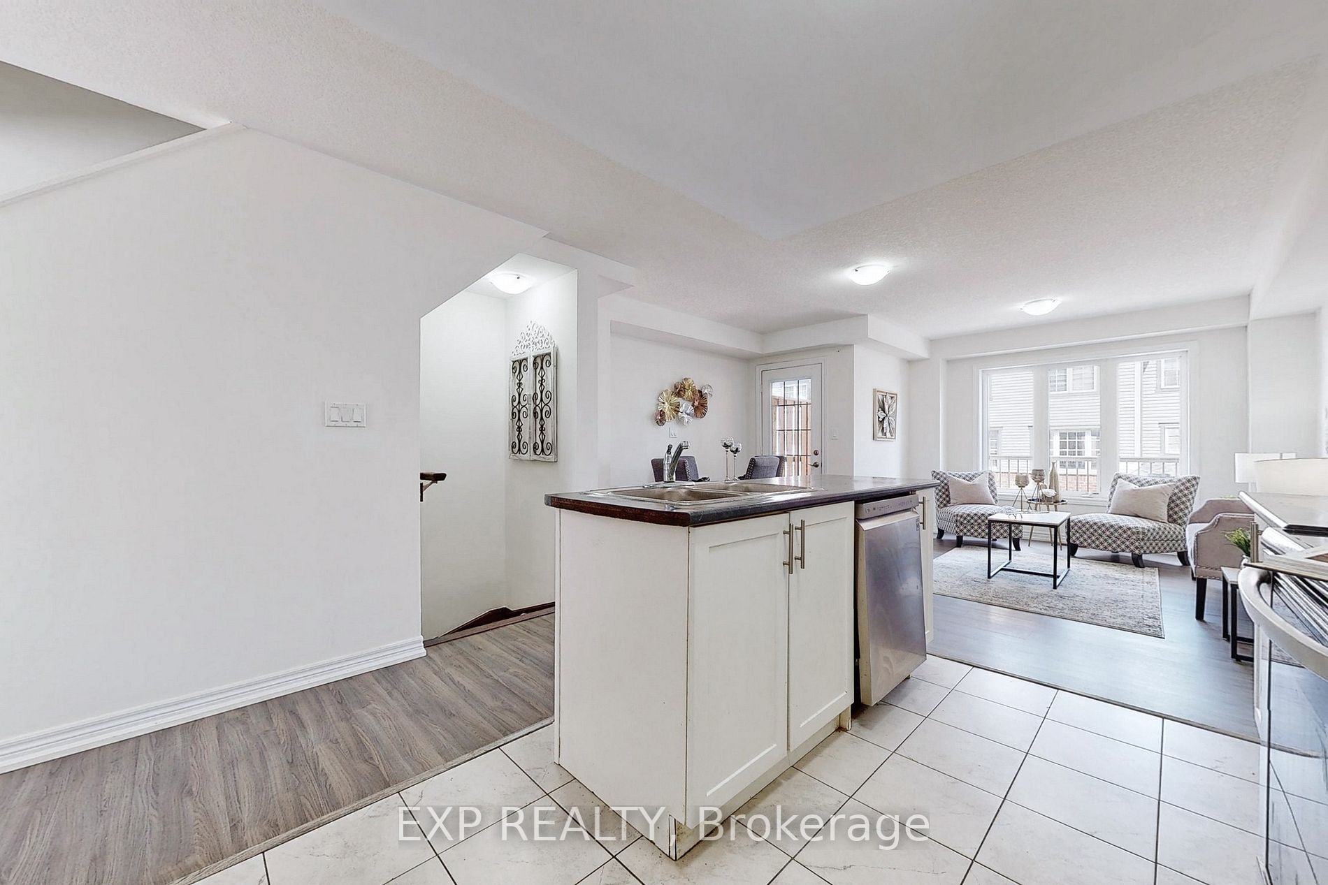 15 Duckworth Rd