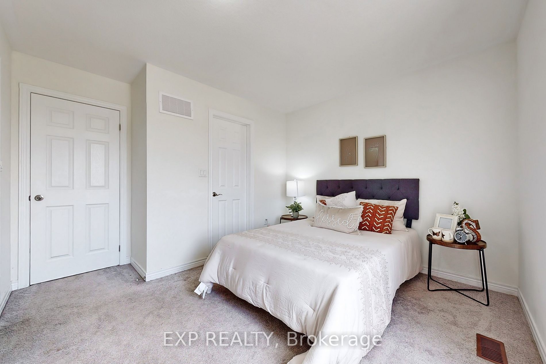 15 Duckworth Rd