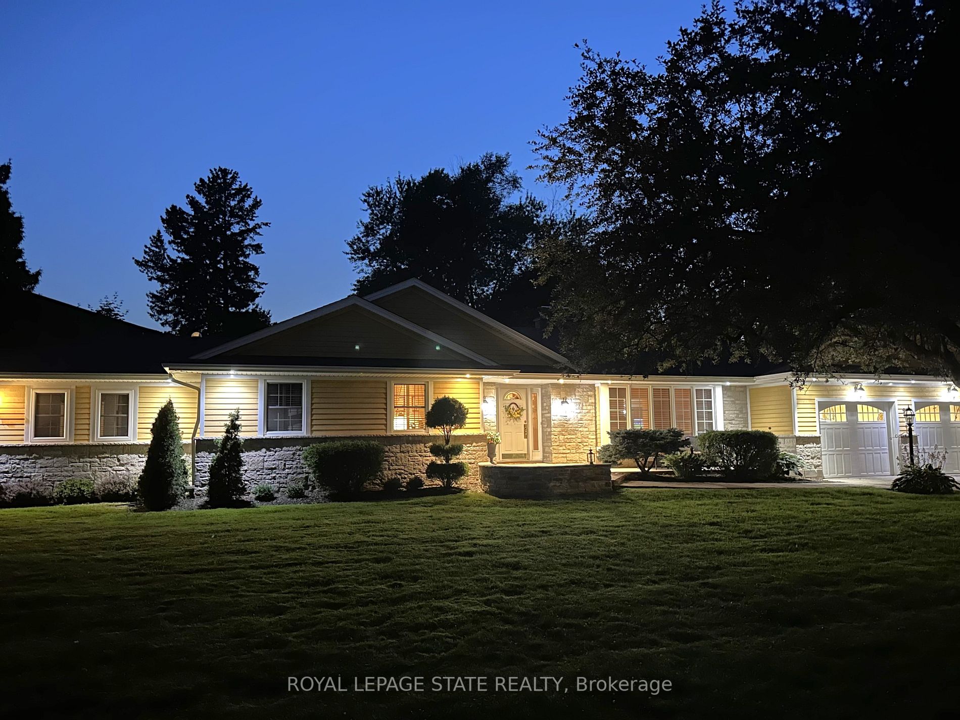 98 Hadley Dr