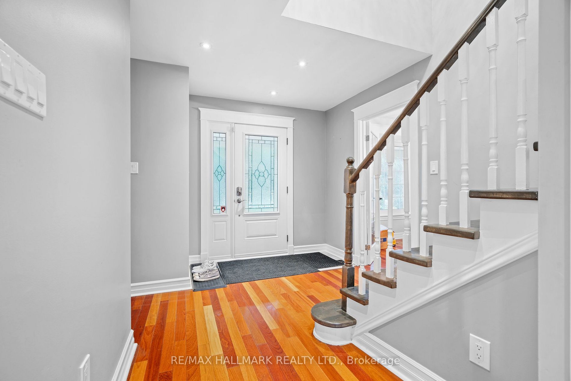 33 Sandal wood Drive