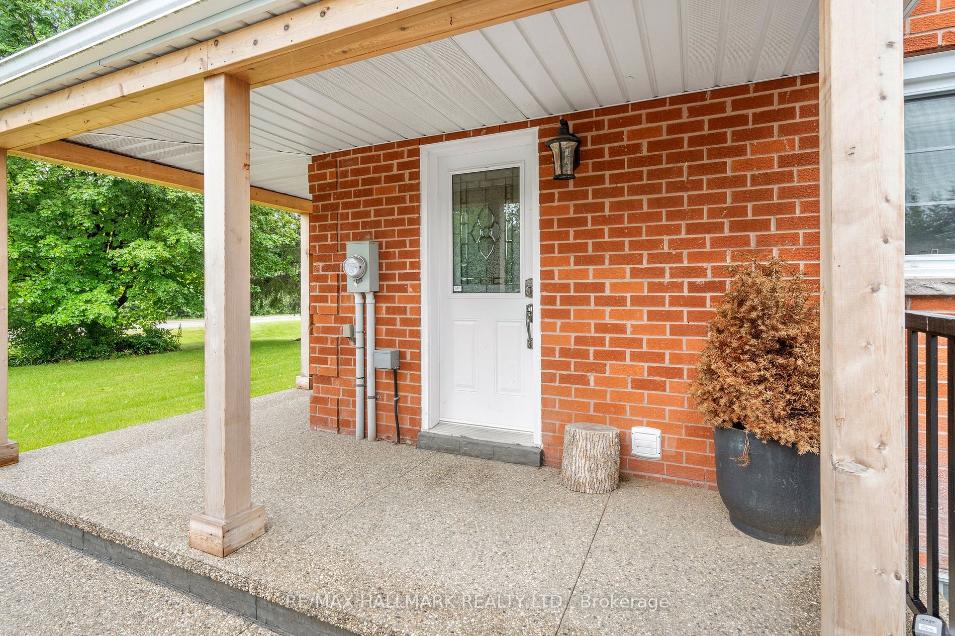33 Sandal wood Drive